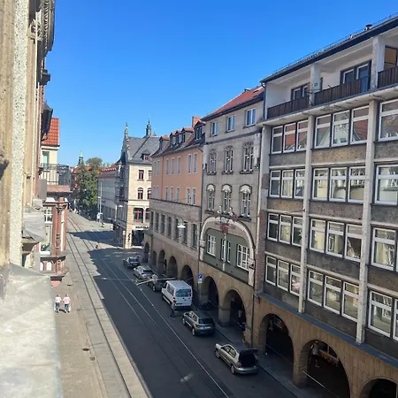 2 Am Bahnhof * Erfurt