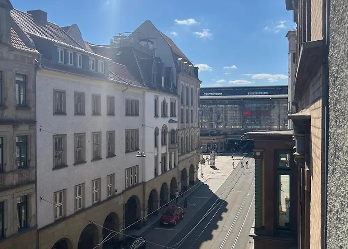 2 Am Bahnhof Daire Erfurt